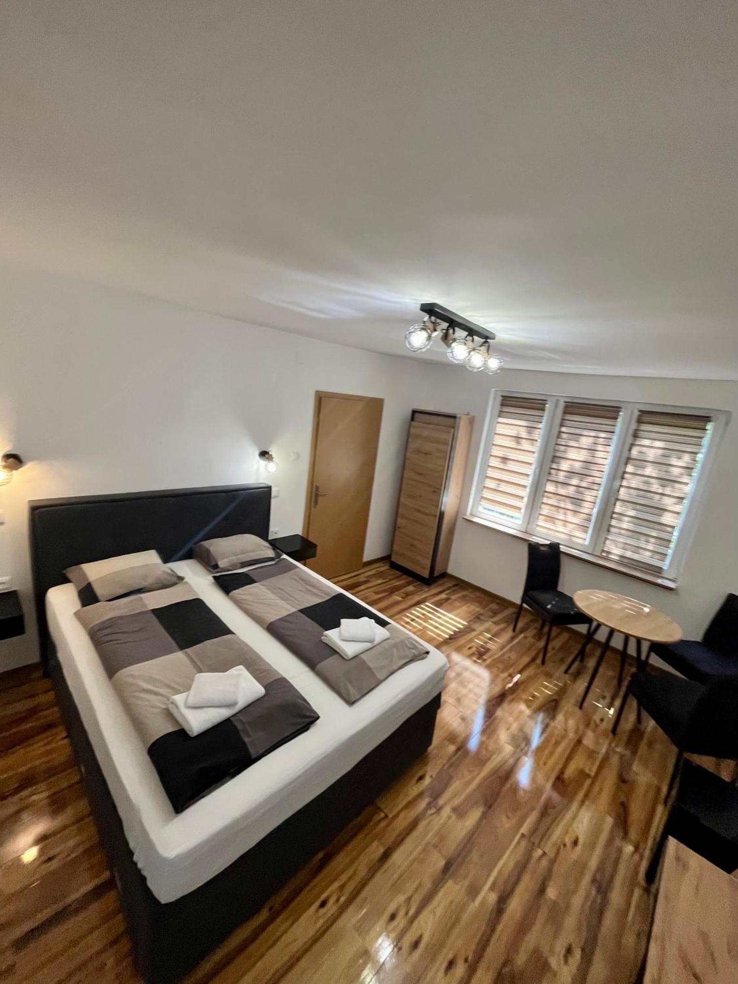 House By The River Plitvica selo Luaran gambar